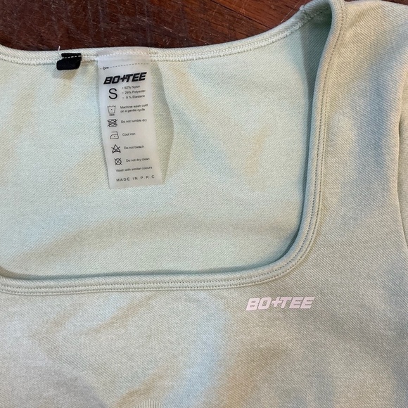 Bo+Tee Long Sleeve Crop Top Mint Green Size Small - Picture 4 of 5